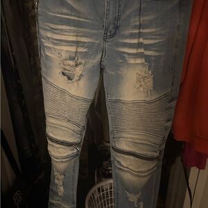Stylish Distressed Blue Jeans for Men